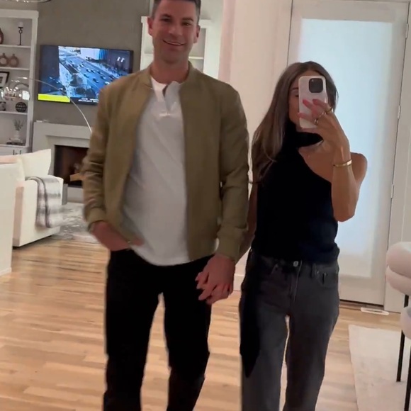 NWT - Abercrombie & Fitch - Asymmetrical Scarf Sweater Tank - Picture 6 of 9